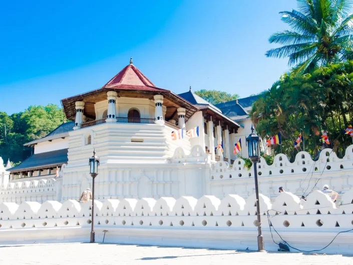 Temple of the Tooth, Kandy