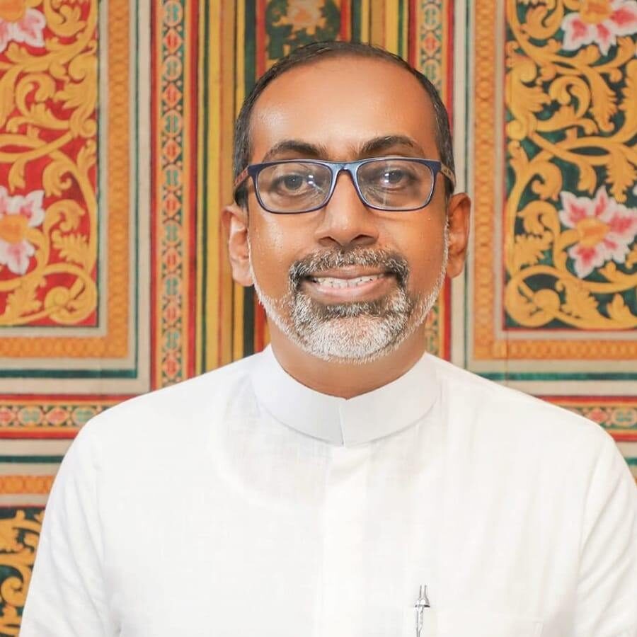 Hon. Dr. Hiniduma Sunil Senevi