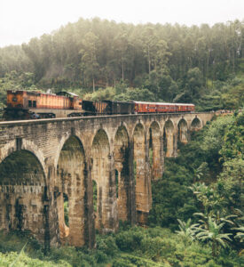 nine-arch-bridge-ella-sri-lanka-0368-550×600-1-275×300