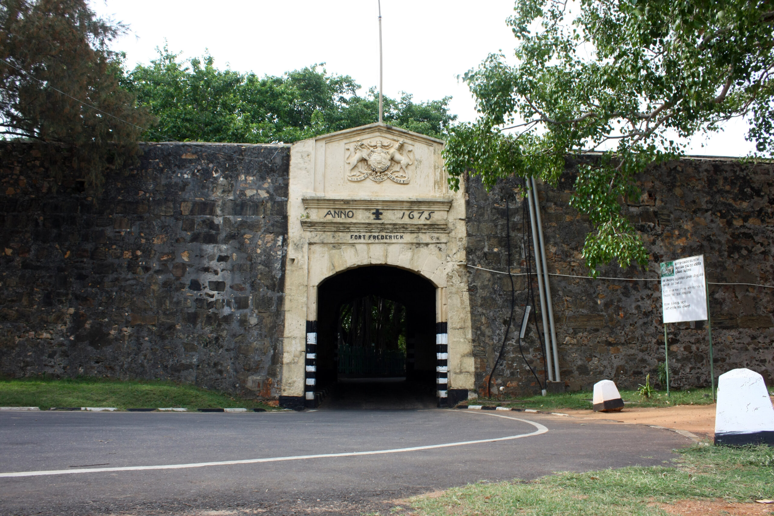 tri1
